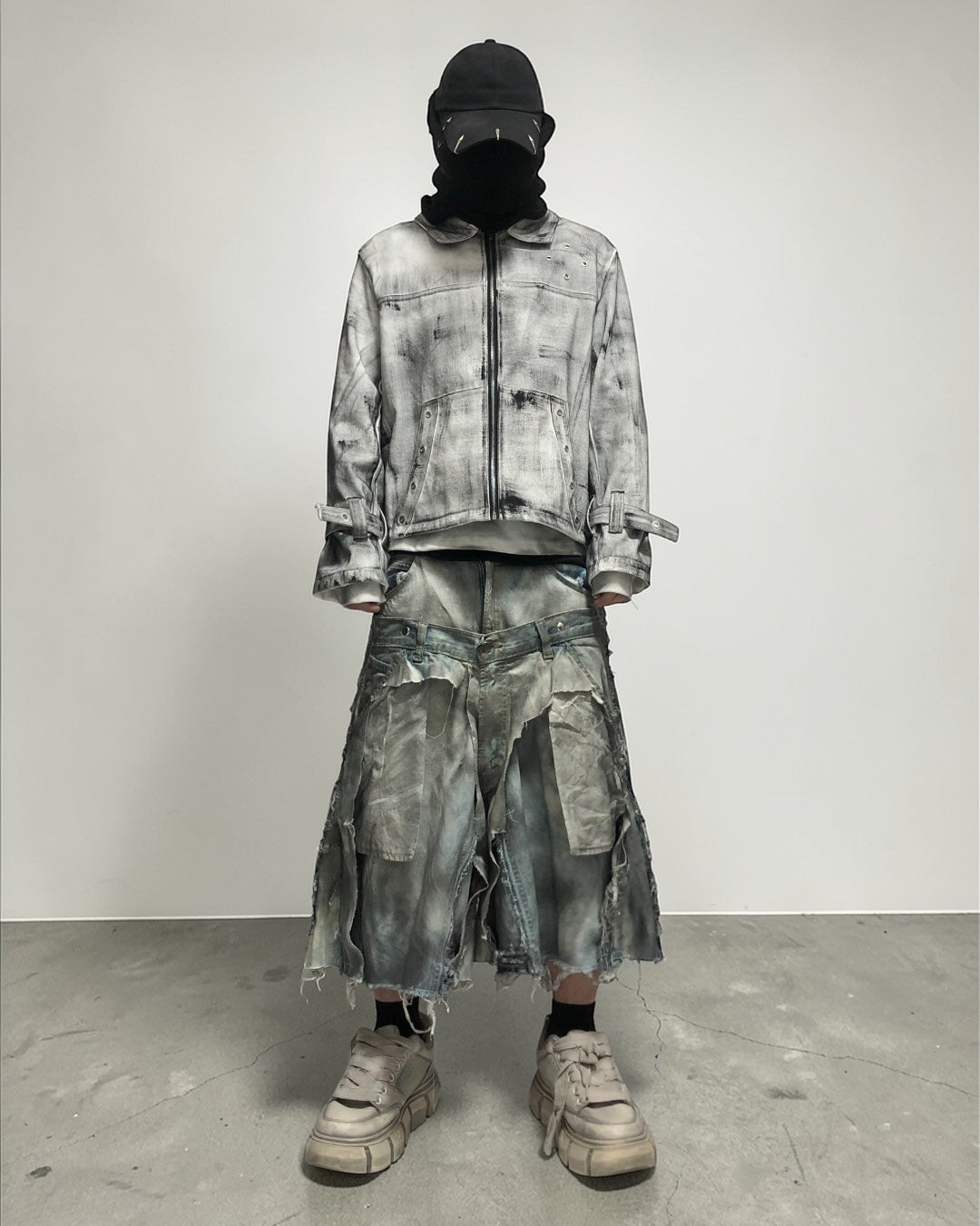 docking open denim pants