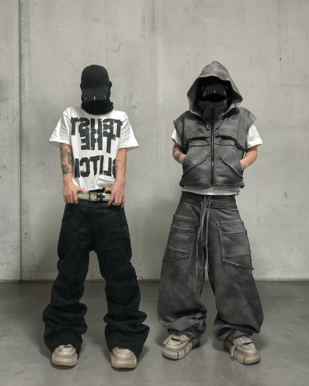 GLITCH SCRIPT TEE