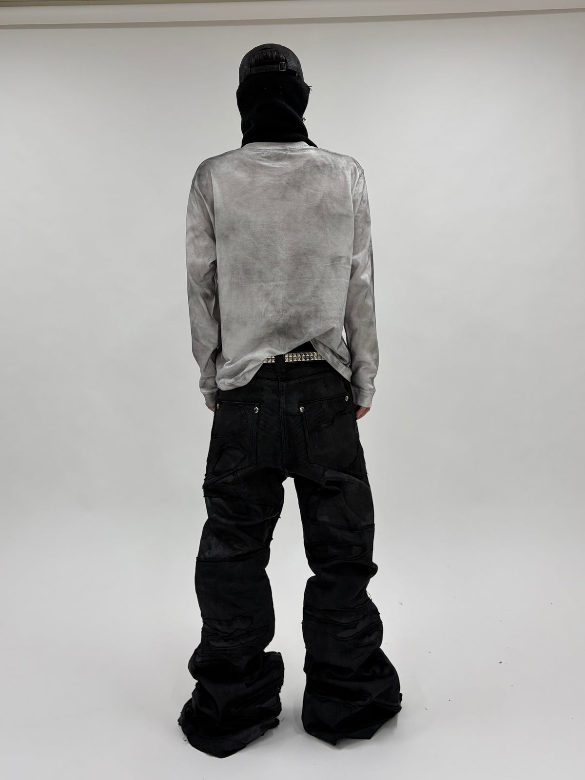 ERODED FLARE DENIM