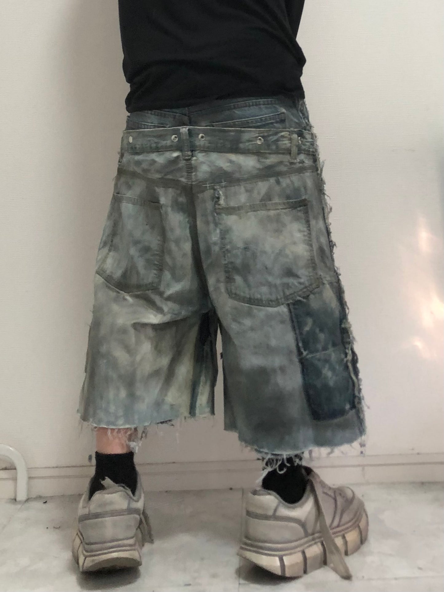 docking open denim pants