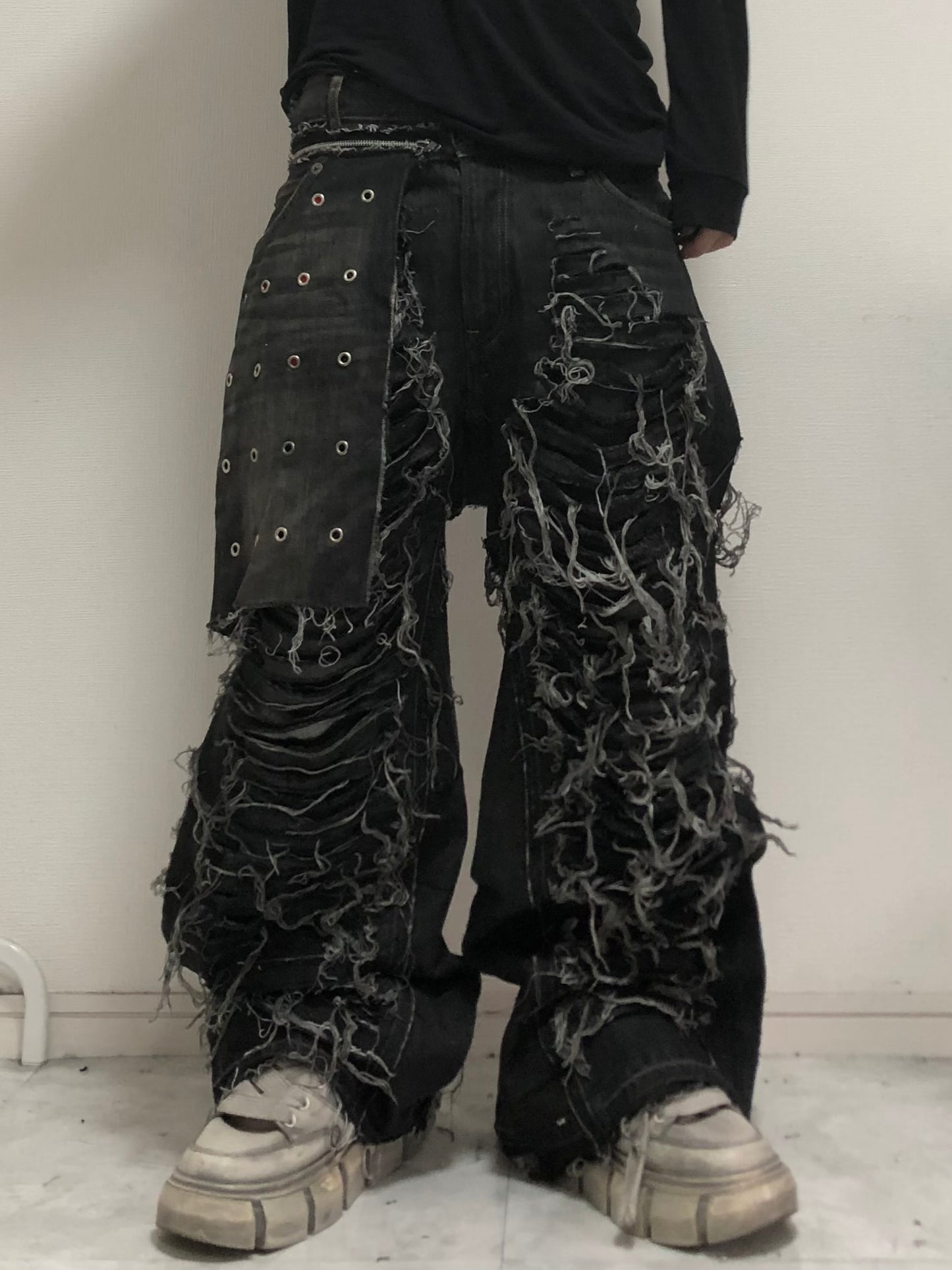 gimmick damage denim pants