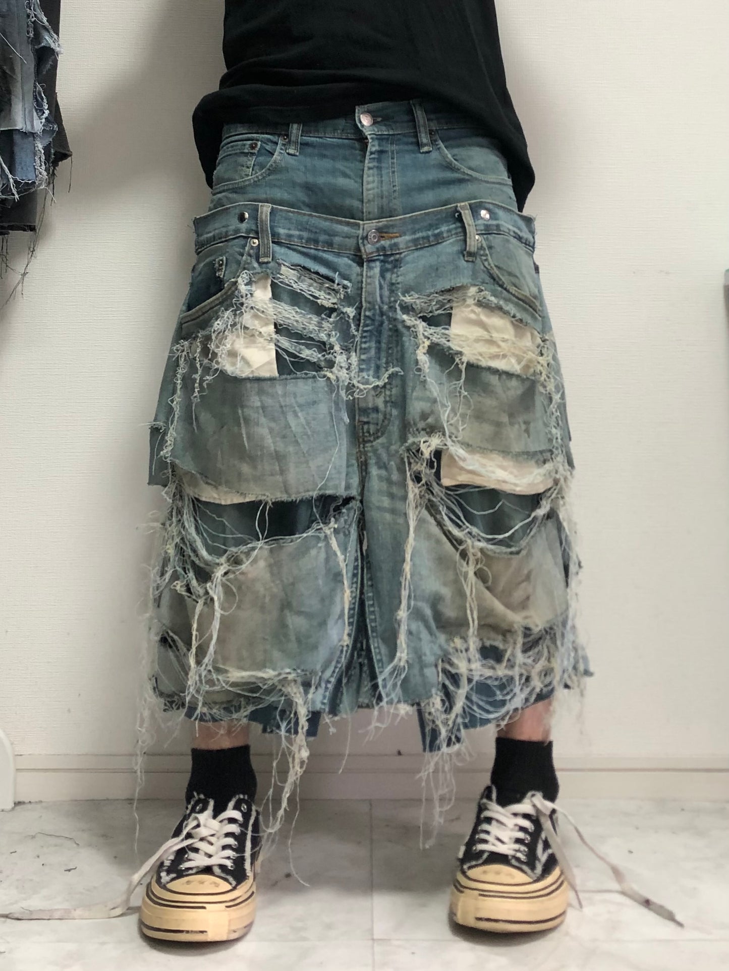 docking half grunge damage denim pants