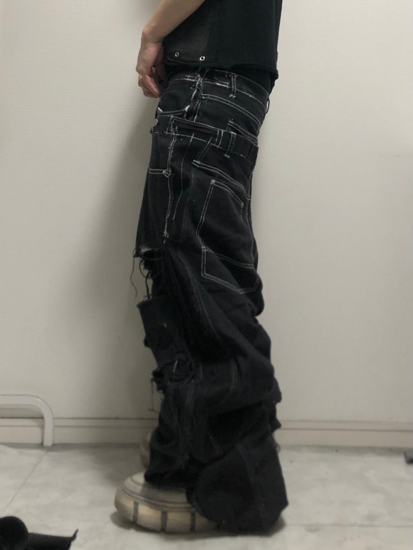 FRACTURED LAYER  PAINTER DENIM