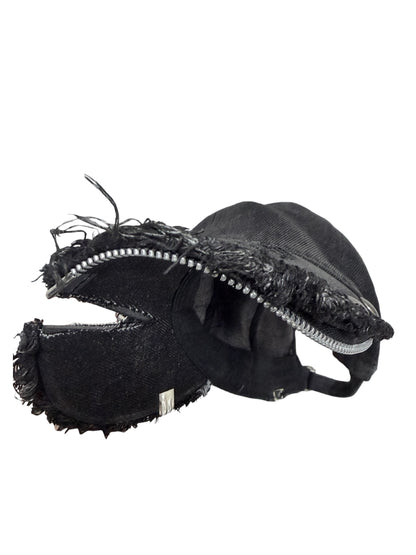 BRACED CAP