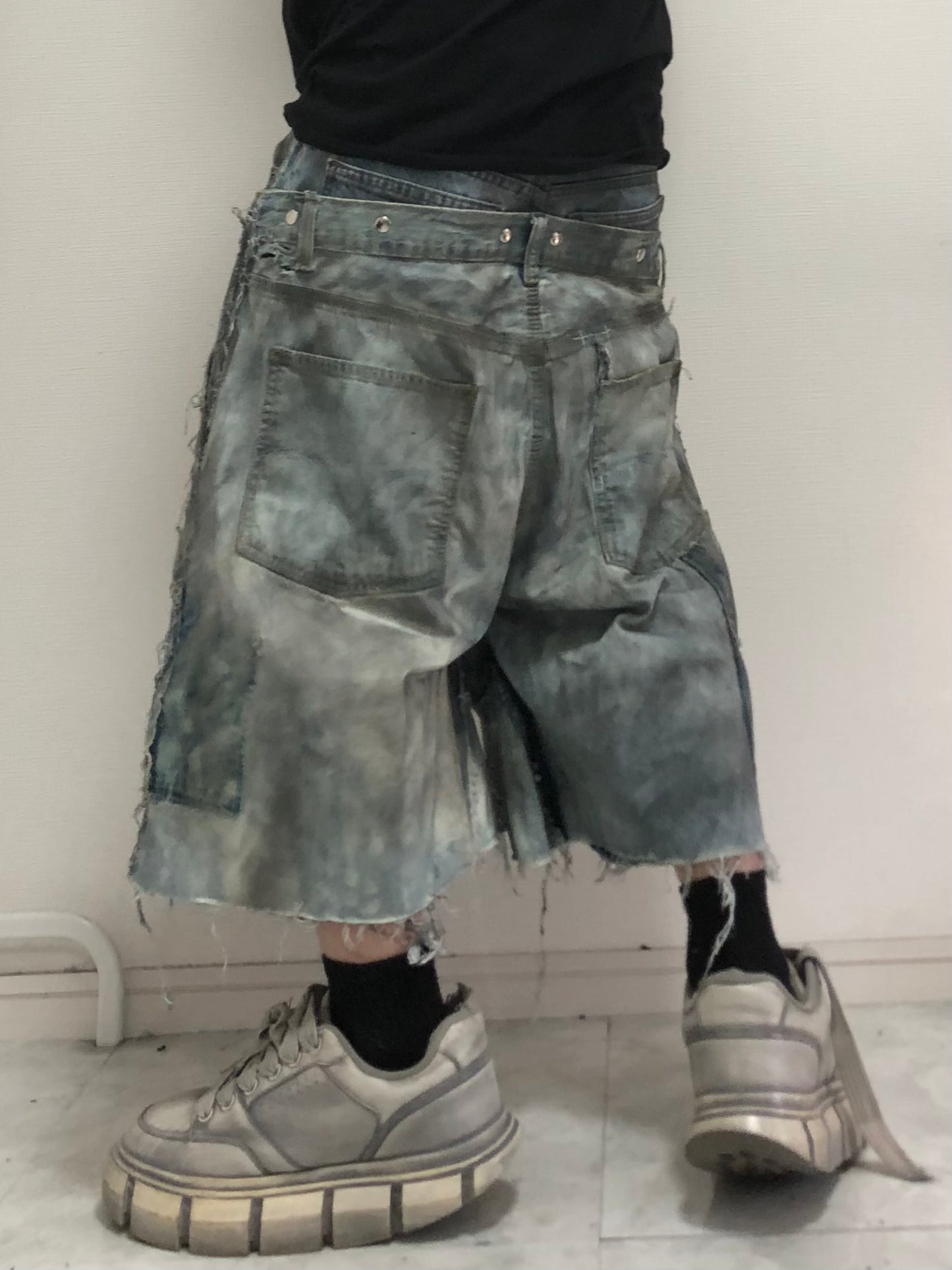 docking open denim pants