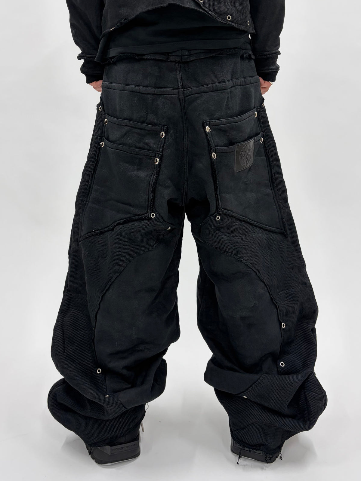 ERODED PANEL SWEAT PANTS